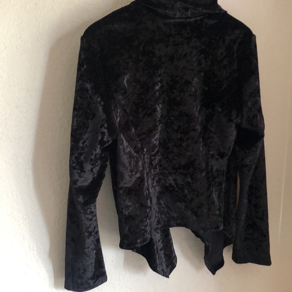 BLANKNyC Black Crushed Velvet Zip up Moto Jacket - Picture 14 of 15